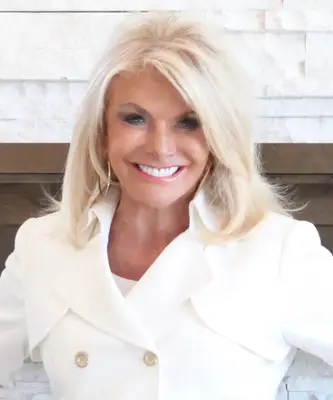 Portrait of Linda Secrist, Associate Broker
