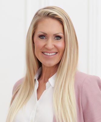 Portrait of Stephanie Clark, REALTOR®