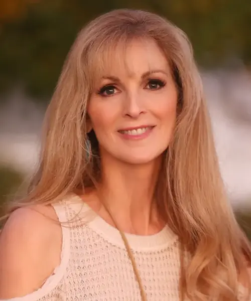 Tricia Reaves Baily, REALTOR®