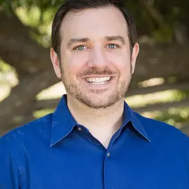 Portrait of Craig Popa, Senior Partner / Associate Broker