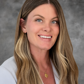 Portrait of Jacquelyn Gustafson, REALTOR®