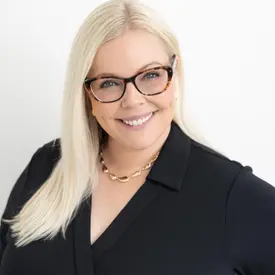 Portrait of Keen Cooper, Luxury Collection Realtor®