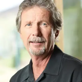 Portrait of Ken Crosby, REALTOR®