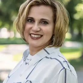 Portrait of Tara Heiden, REALTOR®