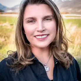 Portrait of Ginny Tuite, REALTOR®