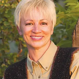 Portrait of Susan Stewart, Associate Broker