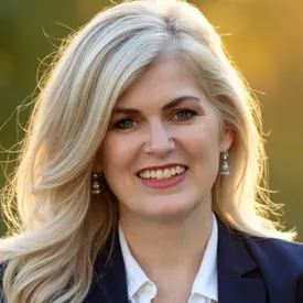 Portrait of Heather Evertsen, Realtor